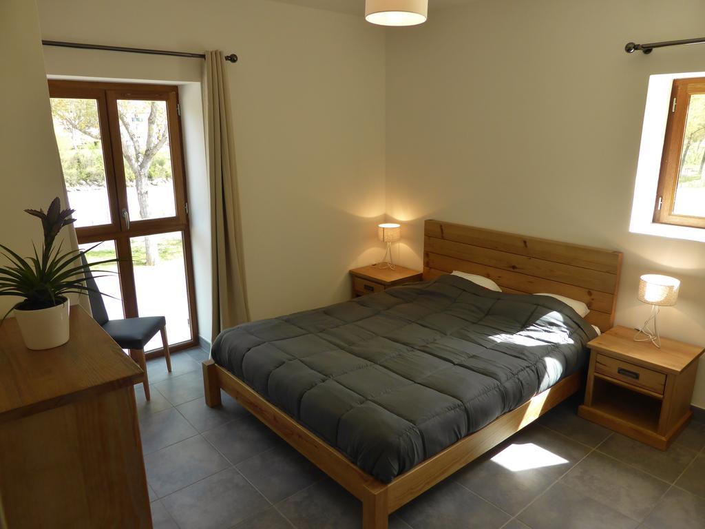 Camping Lou Gourdan Hotel Puget-Théniers Exterior foto